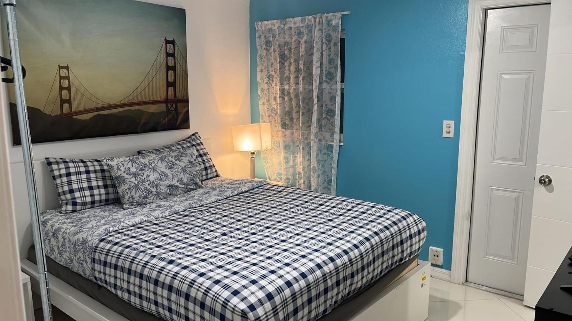 Вилла Beautiful, Fully Furnished 4Bed 2Bath House - 5 Minute Walk To Miracle Mile Downtown Coral Gables Майами Экстерьер фото